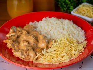 Estrogonofe de Frango